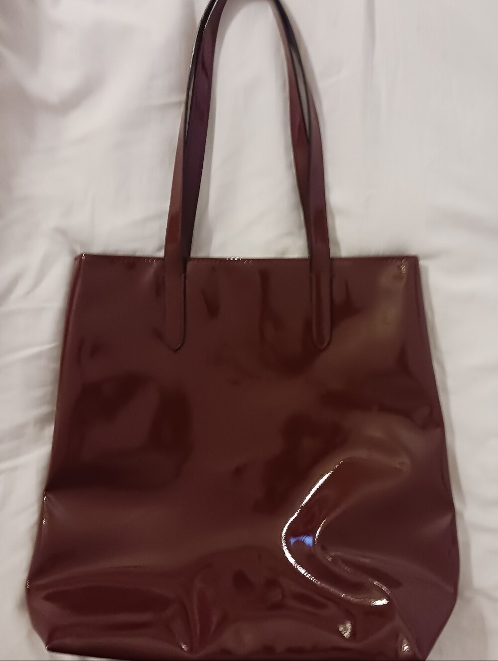 Victoria's Secret Patent Tote Bag in Deep Burgundy. Never Used - Picture 5 of 9